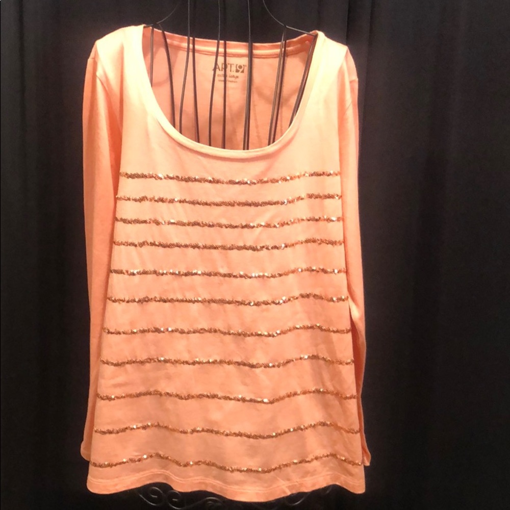 Ladies top with sequins